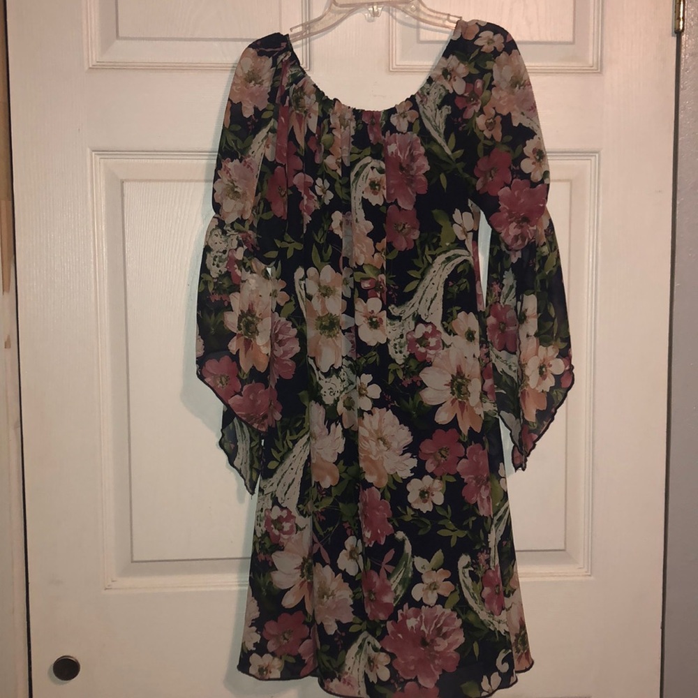 Floral short dress